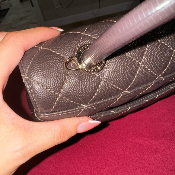 Chanel quilted caviar small coco handle dark brown with alligator handle - Picture 3 of 15